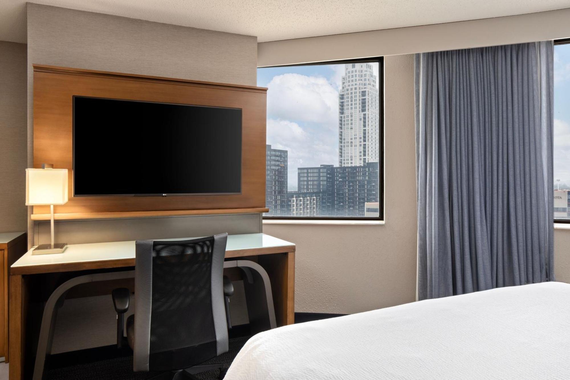 Courtyard By Marriott Minneapolis Downtown Exterior photo
